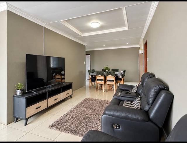4 BEDROOM HOUSE FOR SALE IN SOSHANGUVE X